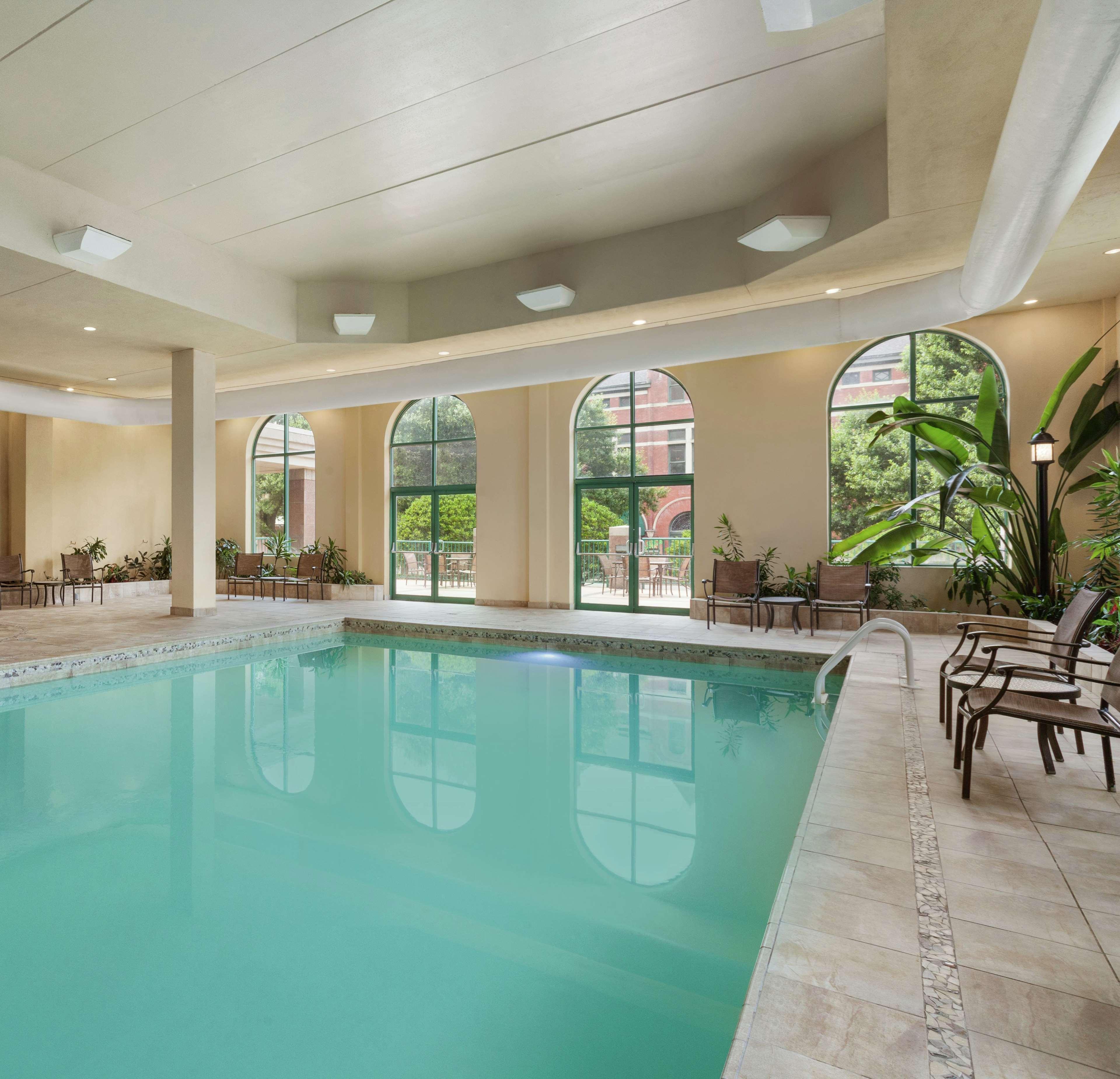 Hotel Embassy - & Conference Center Montgomery